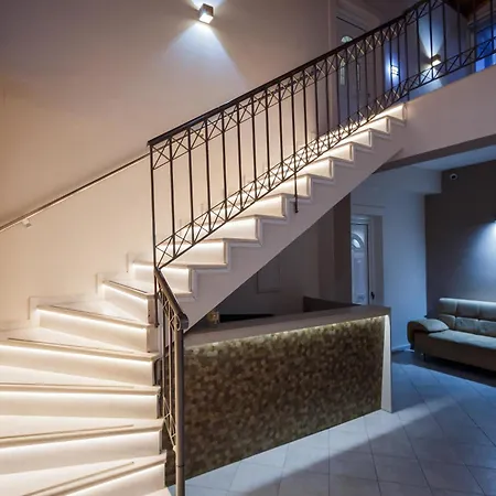 Apartament Mamfredas Kypseli