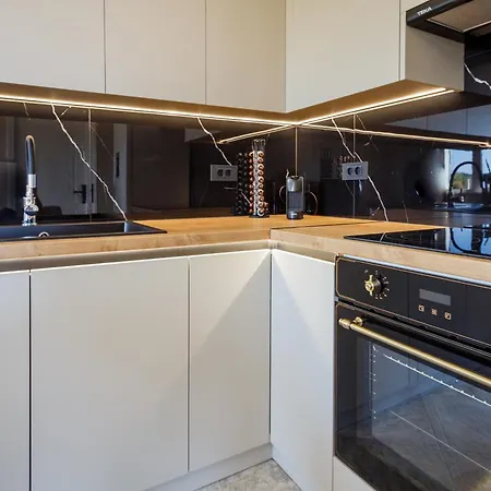 Apartament Mamfredas Kypseli