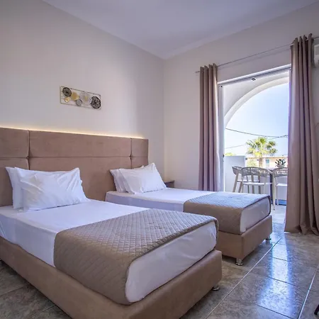 Mamfredas Apartament Kypseli
